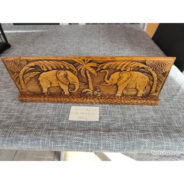 Sculpture d'Antoine NAL les �l�phants d'Afrique