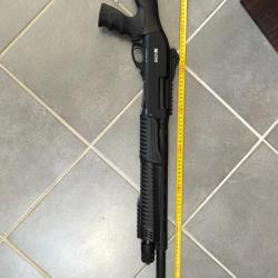 Fusil &agrave; pompe UTAS DEFENSE XTP Tactical series Cap 4+1 Cat C