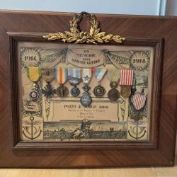 Grand cadre m&eacute;dailles militaires 14-18  7e Tirailleurs - 9 d&eacute;corations