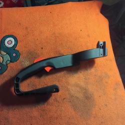 Poign&eacute;e d'acc&eacute;l&eacute;rateur tron&ccedil;onneuse Stihl 010