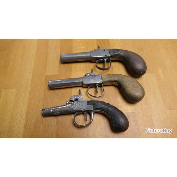 LOT DE 3 PISTOLETS A BALLES FORCEES   MISE A PRIX 1 EUROS SANS PRIX DE RESERVE