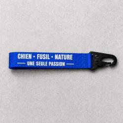 Porte-cl&eacute; Chasse - Chien, fusil, nature - Bleu
