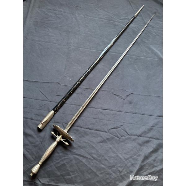 �p�e de cour ancienne