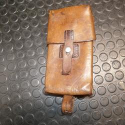 Porte chargeur de FM Suisse