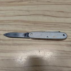 Couteaux Suisse Officier Wenger Mdle 1961 dat&eacute; 73