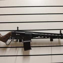 Fusil &agrave; levier sous-garde L12-SA &agrave; chargeur amovible et crosse bois ; cal 12/76 bille acier