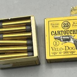 Boite m&eacute;tal d'origine de munitions Velo-Dog 5.75mm (Collection)
