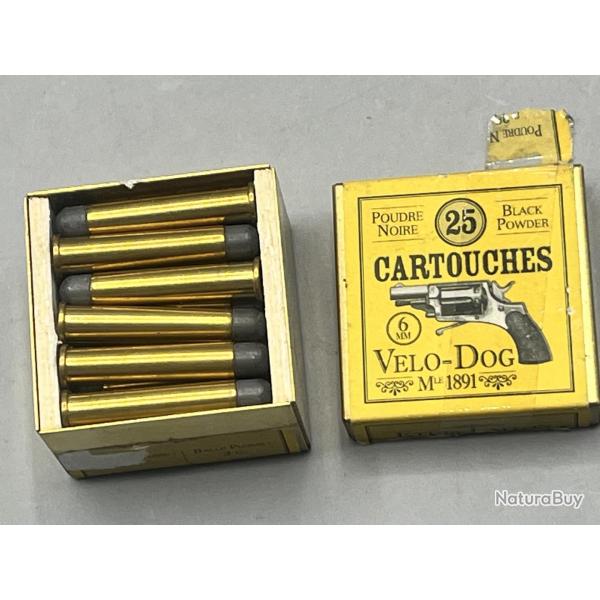 Boite m�tal d'origine de munitions Velo-Dog 5.75mm (Collection)