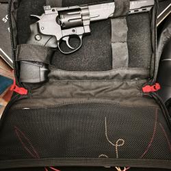 Revolver CO2 Gamo PR-776 Cal. 4.5mm + Mallette / Housse Solognac � Tr&egrave;s bon &eacute;tat