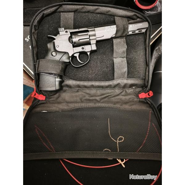 Revolver CO2 Gamo PR-776 Cal. 4.5mm + Mallette / Housse Solognac � Tr�s bon �tat