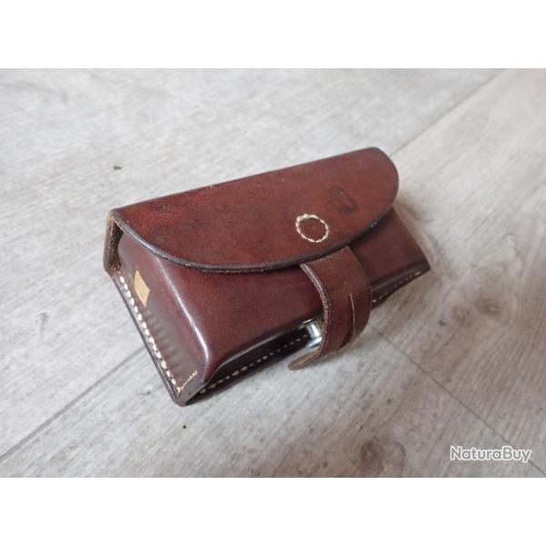 1945 Sacoche, trousse pour entretien du revolver Suisse 1882, 82/29 et pistolet parabellum 00, 06
