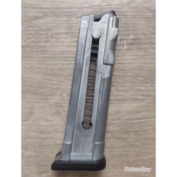 Chargeur pour pistolet ISSC M22 - Cal .22 LR - 10 cps - Alu - Gris (Occasion)