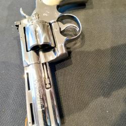 Colt Python 4 pouces 357 magnum
