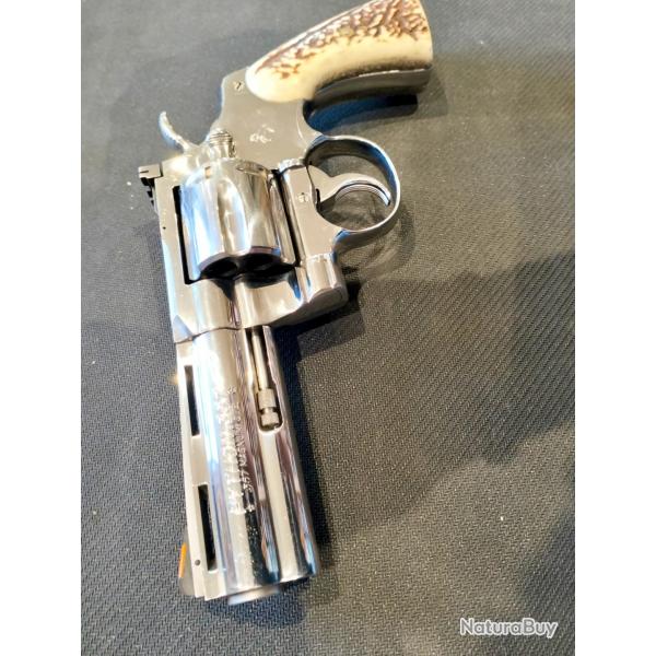 Colt Python 4 pouces 357 magnum