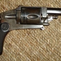 Revolver type Hammerless en cal 8.92mm