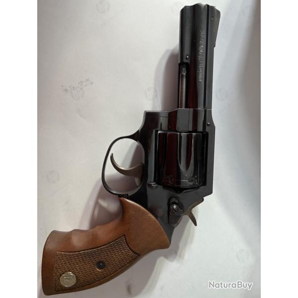 MR73  avec barillet 9x19