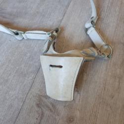 Baudrier porte glaive ou sabre suisse en buffle blanc
