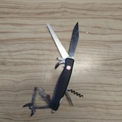 Couteaux Suisse Wenger ancien mod&egrave;le ranger