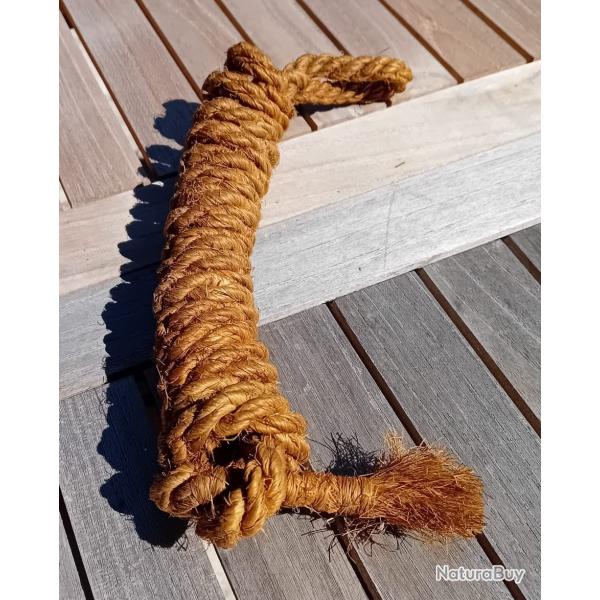 Longe ancienne en corde