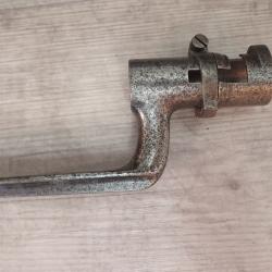 Ba&iuml;onnette &agrave; douille de type An 9 ou 1777 ou 1816 Suisse ? France ?