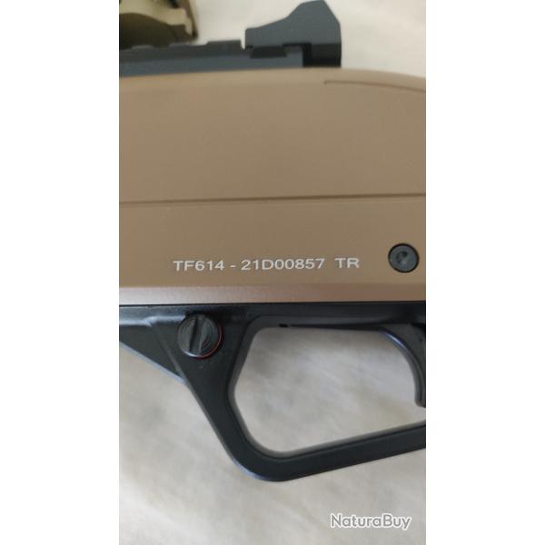 Fusil a pompe de marque Winchester SXP extreme Defender calibre 12/16