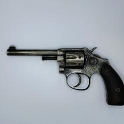 Revolver cal.22 Smith &Wesson Long 7 coups Ladysmit 1 er    mod&egrave;le