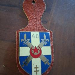 Insigne militaire 40e R&eacute;giment d'Artillerie DRAGO &eacute;maill&eacute; avec cuir