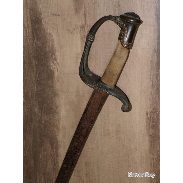 UN SABRE D'OFFICIER D'INFANTERIE MOD.1821 (DANS L'ETAT)