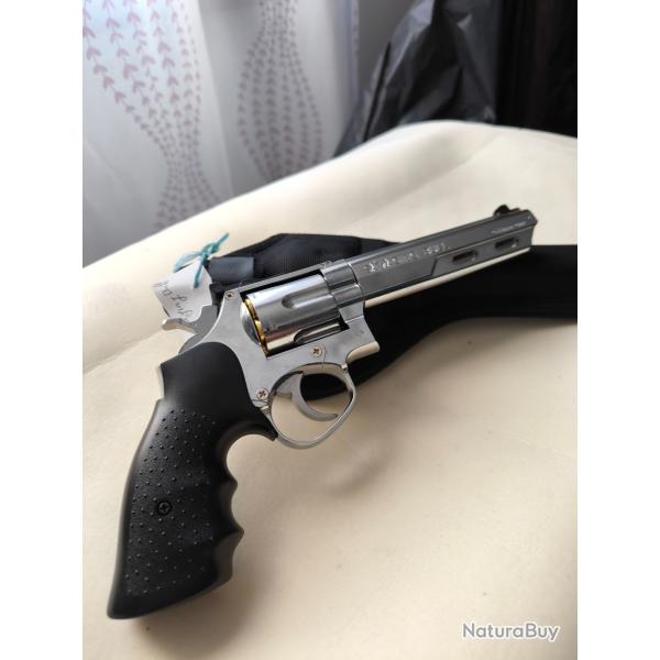 Revolver