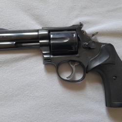 Revolver 357 smith & wesson 586 4"