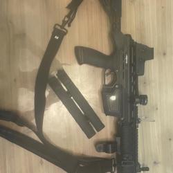 Vend paintball DYE DAM noir avec 2 chargeur jumel&eacute; + sangle + point rouge