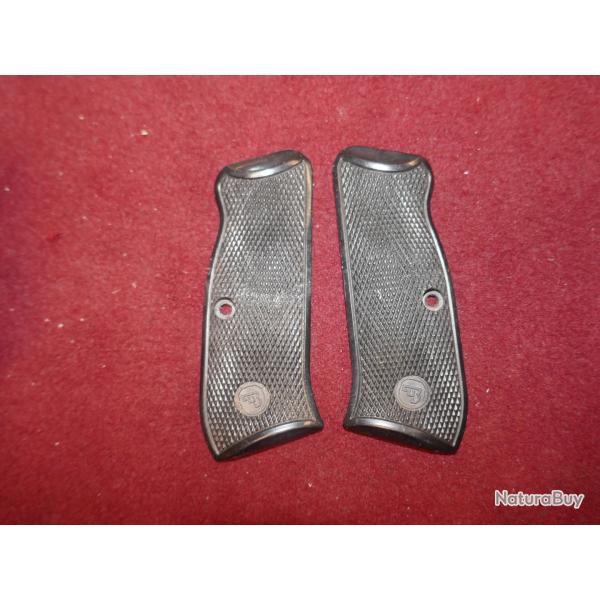 Plaquettes de CZ75 en plastique dur ancienne g�n�ration