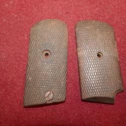 Plaquettes de pistolet RUBY petit mod&egrave;le 7 coups