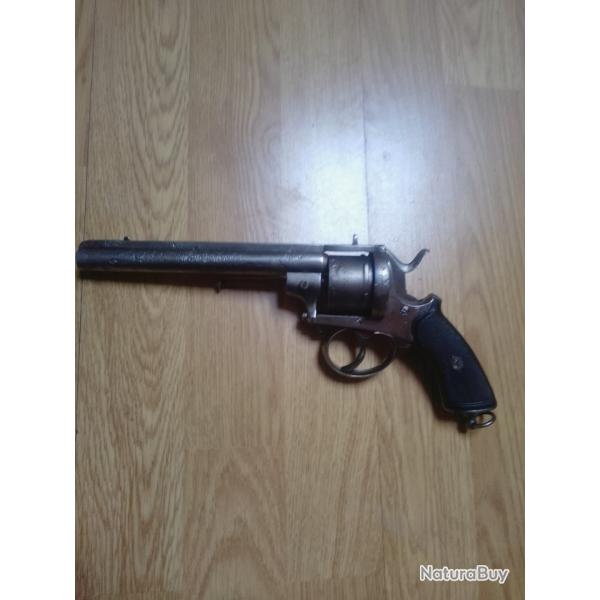 Revolver le faucheux