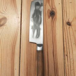 Couteau de cuisine grav&eacute; artisanalement - pi&egrave;ce unique