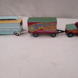 model r&eacute;duit   - Attelage de cirque - CORGI  - dans sa boite d'origine 1/43 em ? Comme neuf 1Kg 150