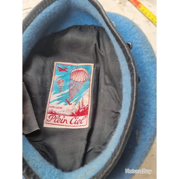 B�ret bleu militaire " plein ciel "