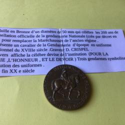 VENDU PAR LE-CUIRASSIER TRES BELLE M&Eacute;DAILLE EN BRONZE GENDARMERIE NATIONALE 1946