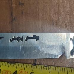 Rare couteau avec &eacute;tui &agrave; identifier
