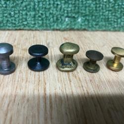 Lot de 5 boutons de col