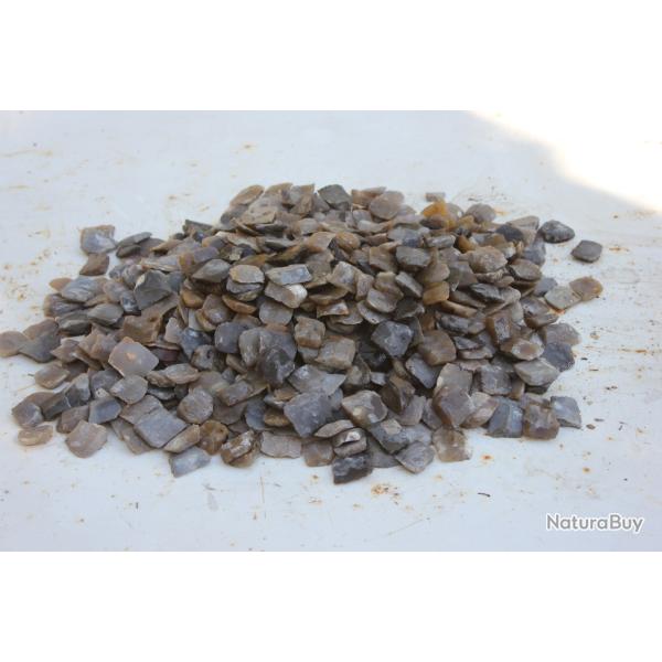 Lot de + de 7Kg de silex taille r�glementaire us�s ou rogn�s