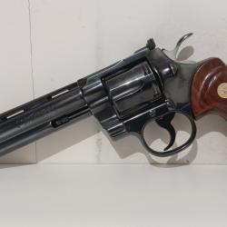 Revolver COLT PYTHON