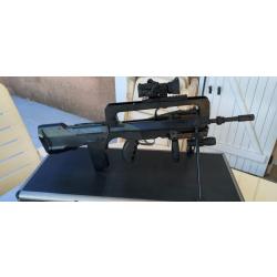 Fusil FAMAS F1 AEG Cybergun.