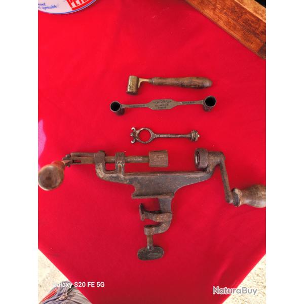 Ancien ensemble fabrication munition chasse
