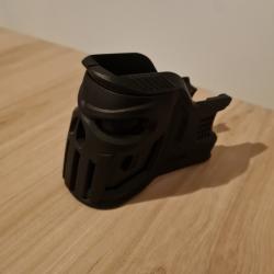 Poign&eacute;e de chargeur MOJO Fab D&eacute;fense design PUNISHER