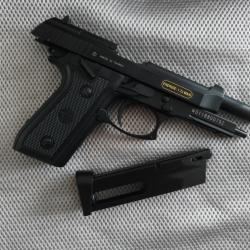 Beretta pt92 SWISS ARMS cal 4.5mm blowback full metal
