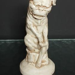 statuette ancienne en porcelaine biscuit  XXe si&egrave;cle.