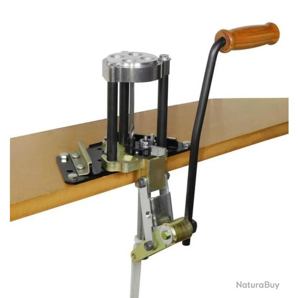 Presse de rechargement Lee � tourelle 4 trous avec index automatique.