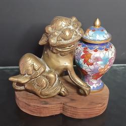 Superbe Chien Fo en bronze dor&eacute; massif