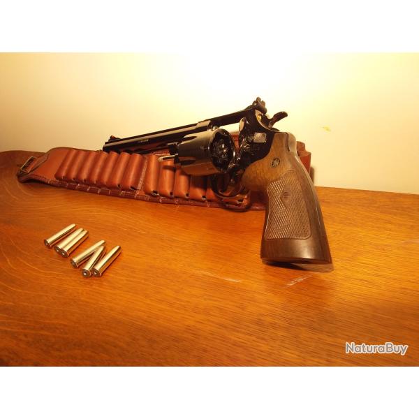 Pistolet Smith wesson model 29 d'urmaex